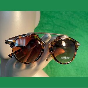 Like new womenswear sunglasses